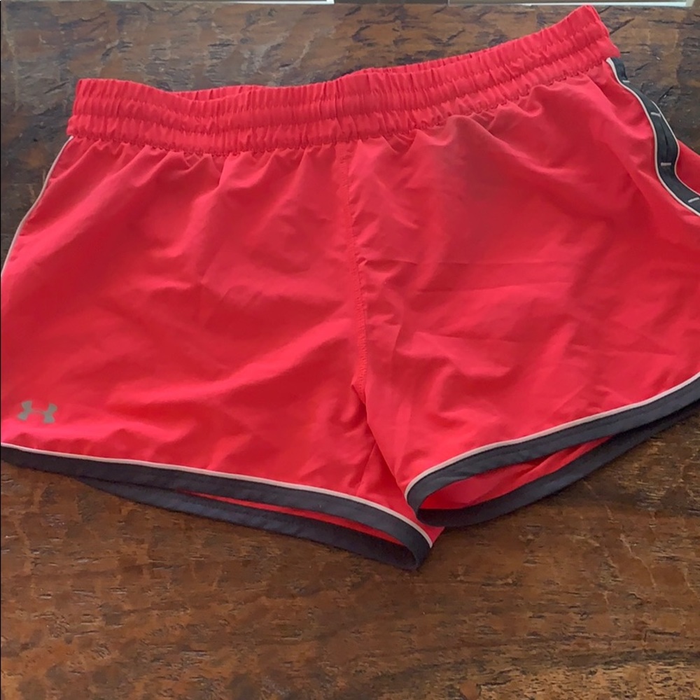 women’s under armour pink shorts